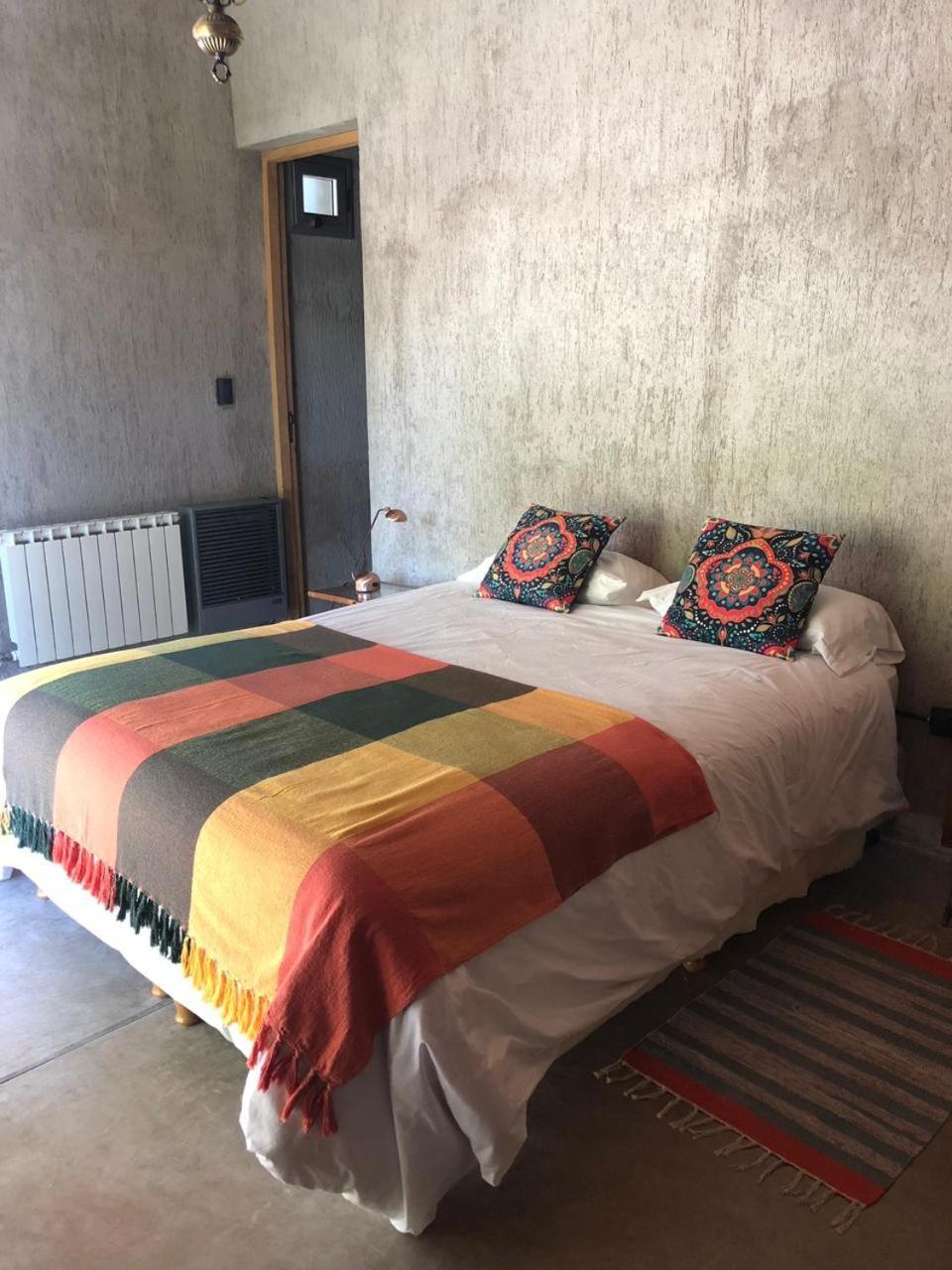 Casa Los Cerezos En Chacras De Coria Exteriér fotografie